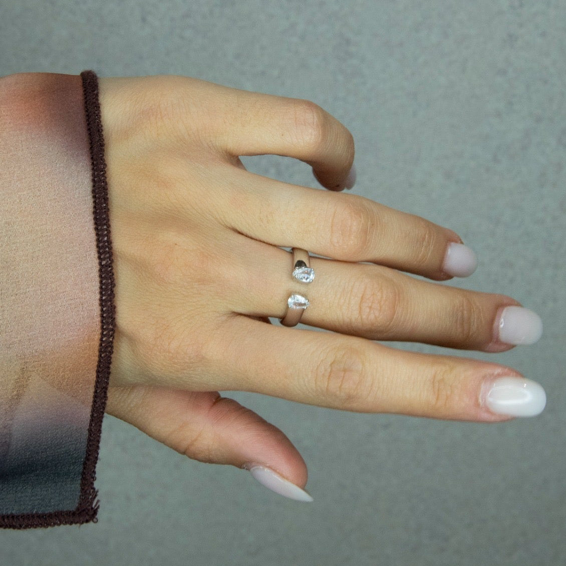 Anello Fascia due Baguette